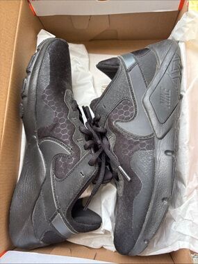Nike legend black  Women's Low-Top Sneakers